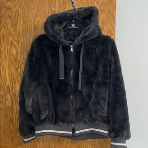 Bellivera Grey size XL Faux Fur Hooded Jacket Like New Condition